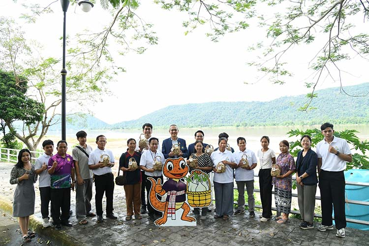 สทนช. ผสานความร่วมมือ “ชุมชนบุ่งคล้า-SEI” วิจัยหอมขาว